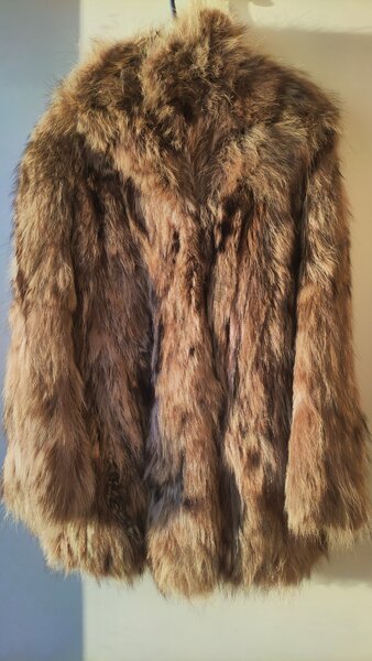 Vand haina de blana naturala, marimea 48.